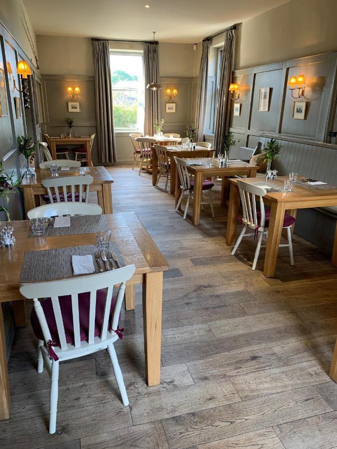 Collingwood Arms Hotel Cornhill on Tweed Exteriör bild
